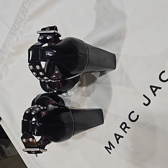 MARC JACOBS JAMIE STUDDED STRAP BLACK HEELS - Picture 3 of 8